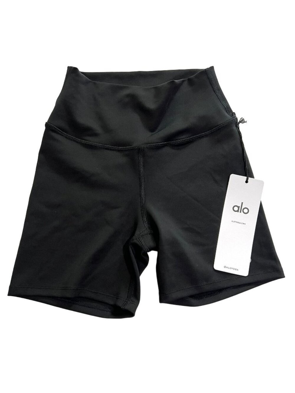 ALO Yoga 5" Airlift Energy Shorts in Black